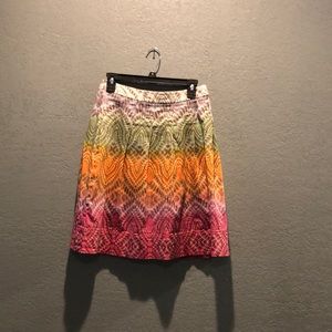 Bright pleated skirt